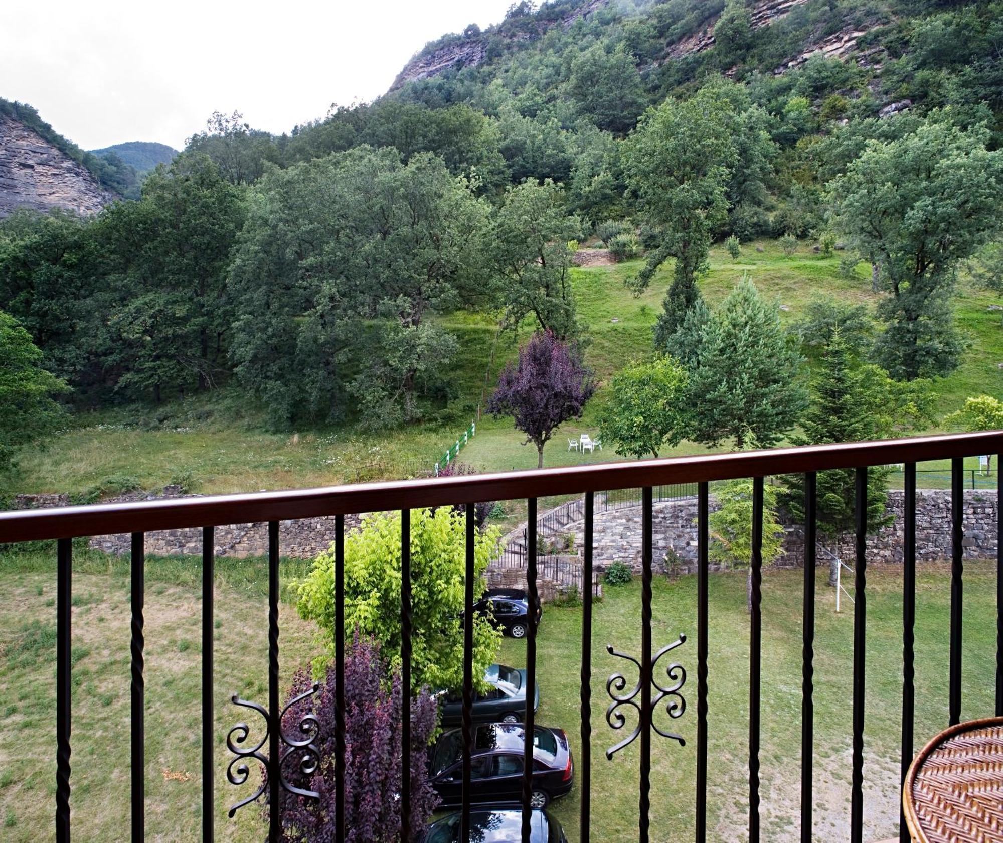 Hotel Latre Broto Εξωτερικό φωτογραφία